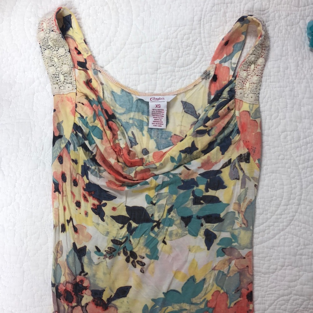 Floral top